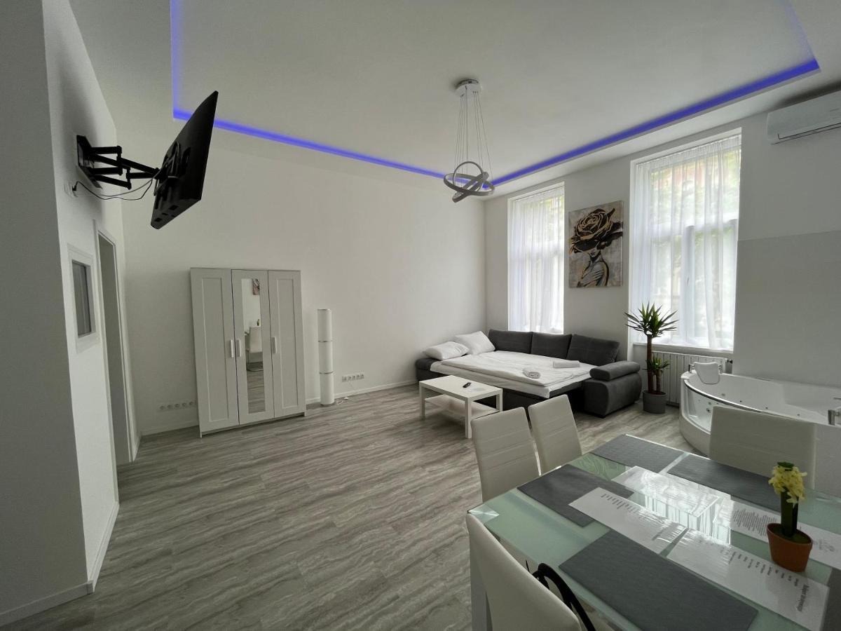 Luxury Apartment In The Central Budapeste Exterior foto